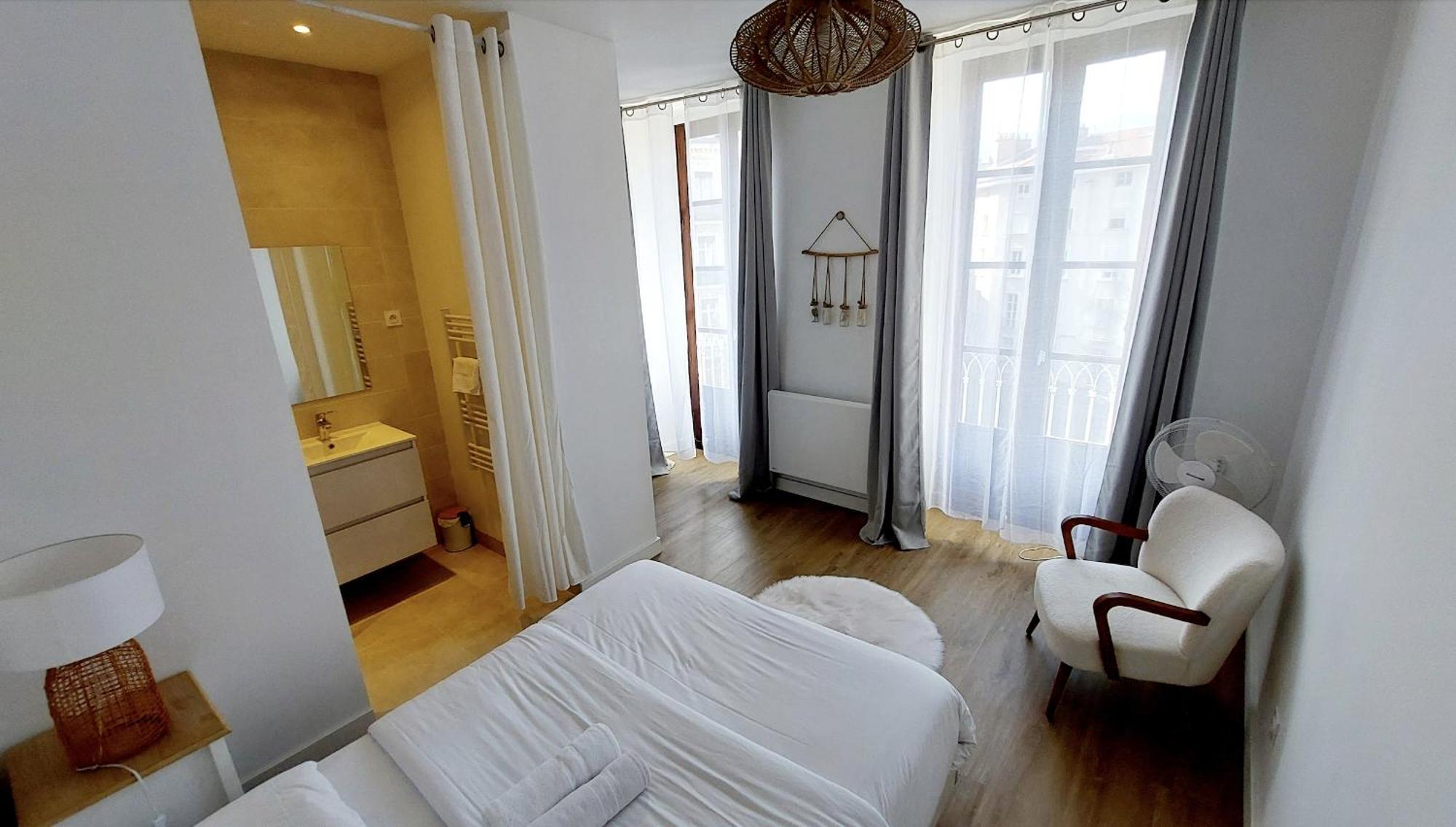 Hyper-Centre De Grenoble, Suite Parentale - Wifi Fibre - Cocon Luaran gambar