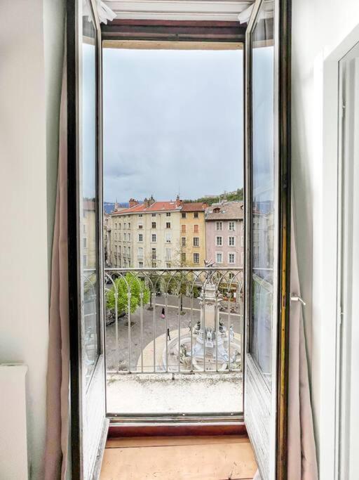 Hyper-Centre De Grenoble, Suite Parentale - Wifi Fibre - Cocon Luaran gambar